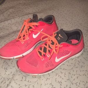 Nike Free running shoes, pink women’s size 8